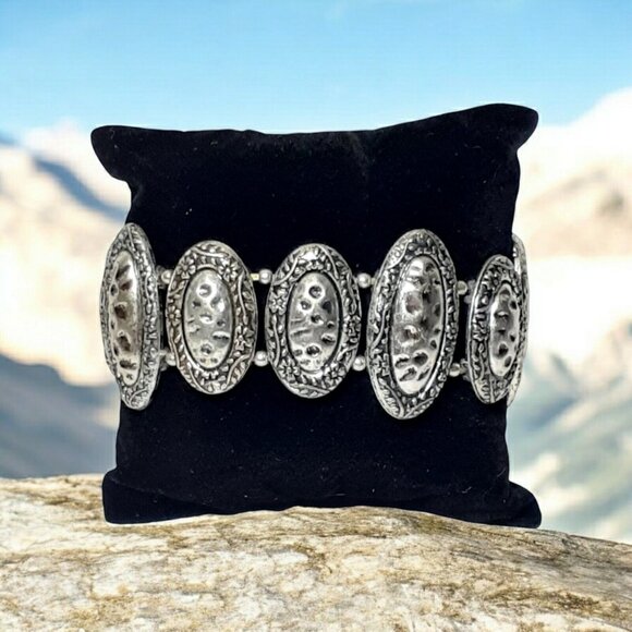 Stretch Bracelet Antiqued Silver Tone Medallion Career - Picture 5 of 9